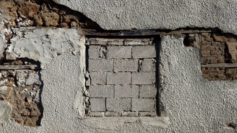 Pourquoi l’état des murs extérieurs influence-t-il le confort thermique et l’humidité intérieure ?
