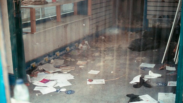 Que se passe-t-il quand un cambrioleur s’introduit dans des locaux professionnels ?