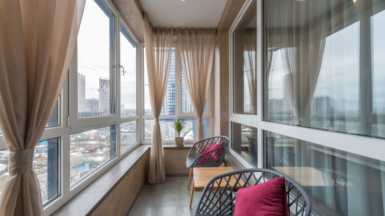Aménager son balcon : astuces pour se protéger des regards indiscrets