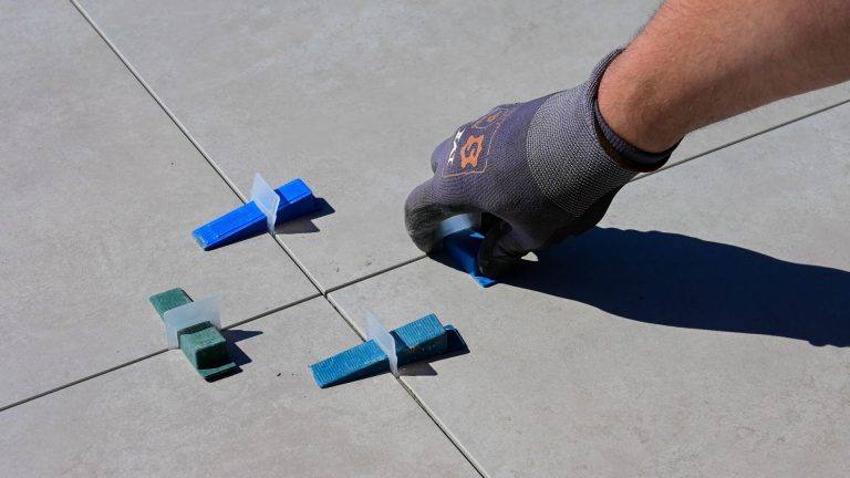 Combien de jours un particulier peut-il carreler seul terrasse 40 m² ?